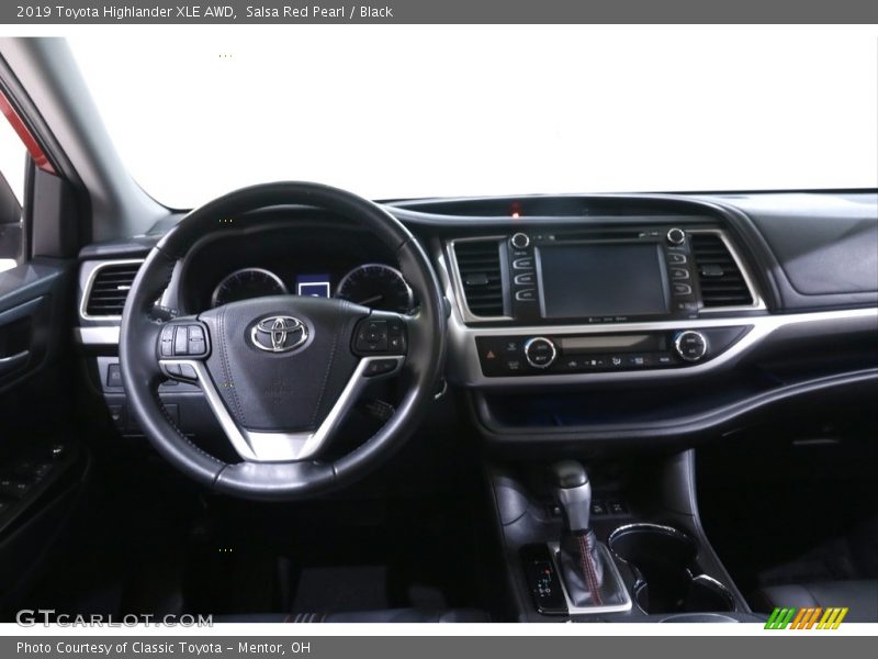 Salsa Red Pearl / Black 2019 Toyota Highlander XLE AWD