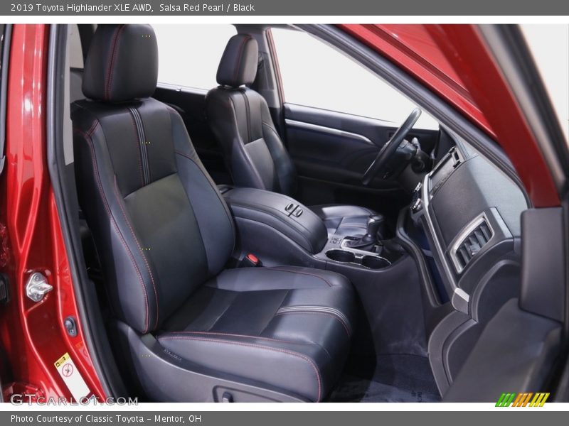 Salsa Red Pearl / Black 2019 Toyota Highlander XLE AWD