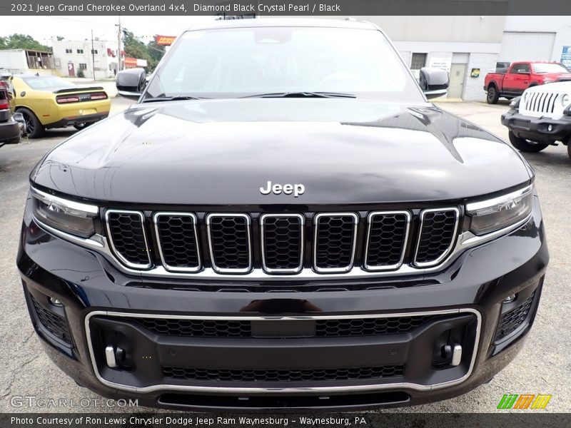 Diamond Black Crystal Pearl / Black 2021 Jeep Grand Cherokee Overland 4x4