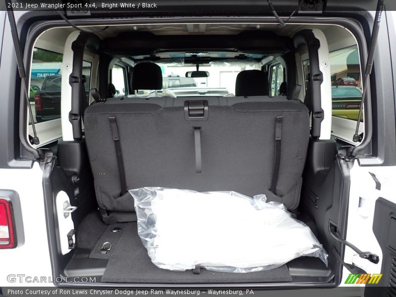  2021 Wrangler Sport 4x4 Trunk