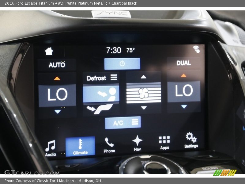 White Platinum Metallic / Charcoal Black 2016 Ford Escape Titanium 4WD