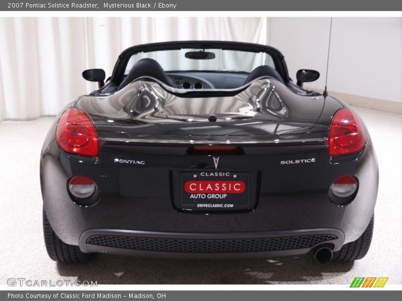 Mysterious Black / Ebony 2007 Pontiac Solstice Roadster