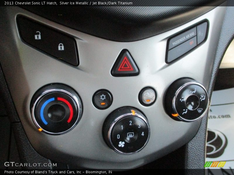 Silver Ice Metallic / Jet Black/Dark Titanium 2013 Chevrolet Sonic LT Hatch