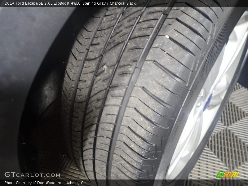 Sterling Gray / Charcoal Black 2014 Ford Escape SE 2.0L EcoBoost 4WD