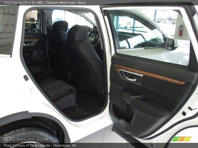 Platinum White Pearl / Black 2019 Honda CR-V EX AWD