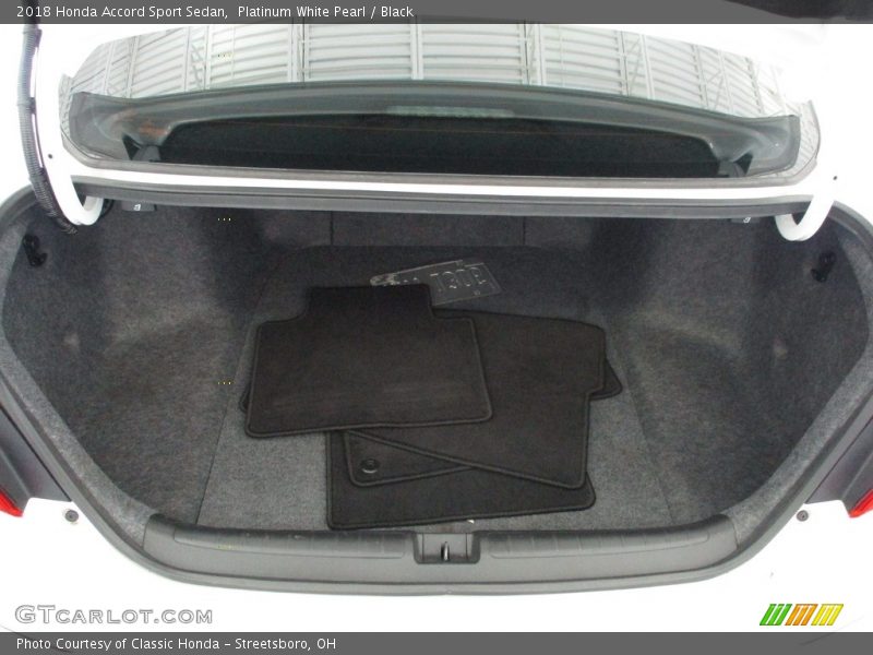 Platinum White Pearl / Black 2018 Honda Accord Sport Sedan