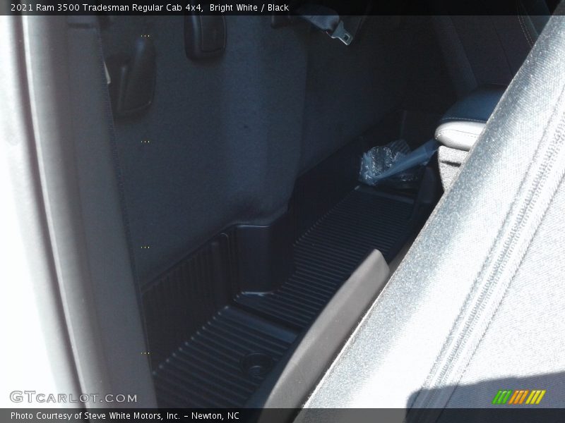 Bright White / Black 2021 Ram 3500 Tradesman Regular Cab 4x4