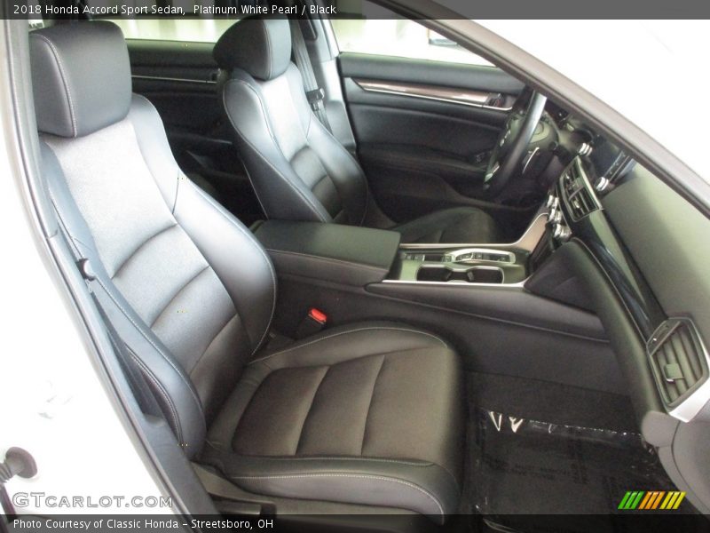 Platinum White Pearl / Black 2018 Honda Accord Sport Sedan