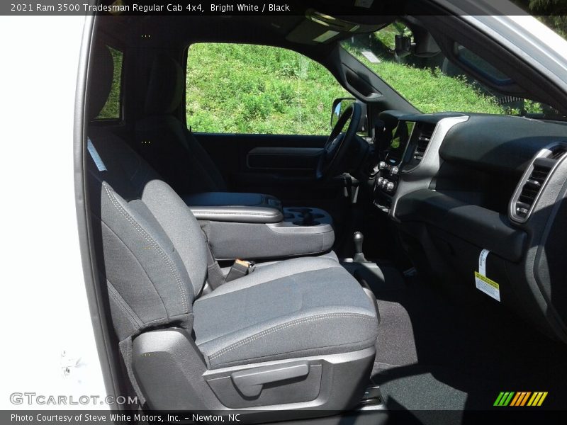 Bright White / Black 2021 Ram 3500 Tradesman Regular Cab 4x4