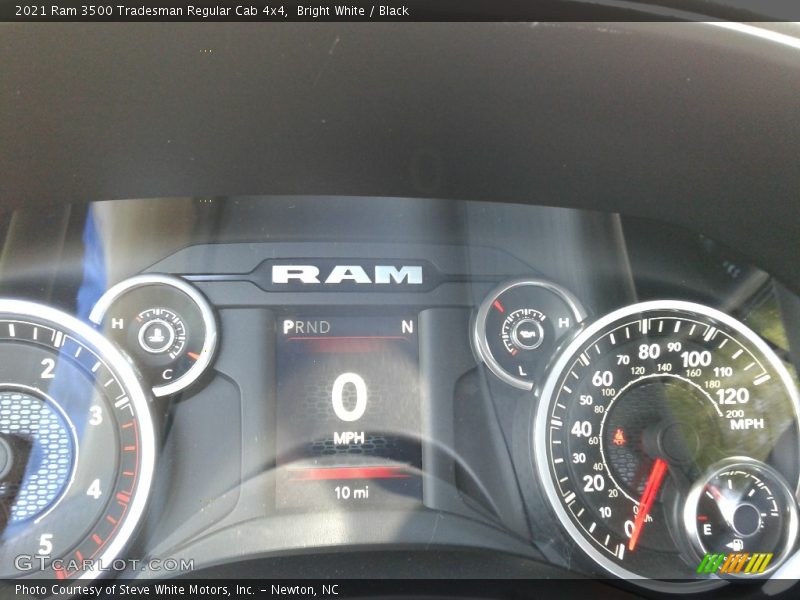 Bright White / Black 2021 Ram 3500 Tradesman Regular Cab 4x4