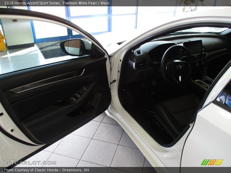 Platinum White Pearl / Black 2018 Honda Accord Sport Sedan