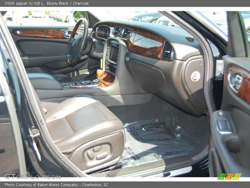 Ebony Black / Charcoal 2006 Jaguar XJ XJ8 L
