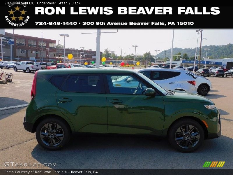Undercover Green / Black 2022 Kia Soul EX