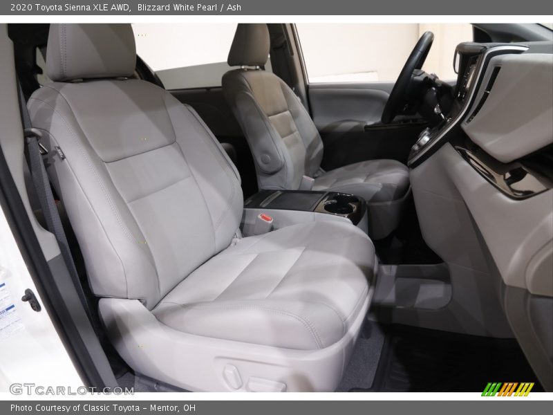 Blizzard White Pearl / Ash 2020 Toyota Sienna XLE AWD