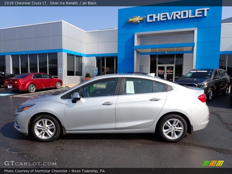 Silver Ice Metallic / Jet Black 2018 Chevrolet Cruze LT