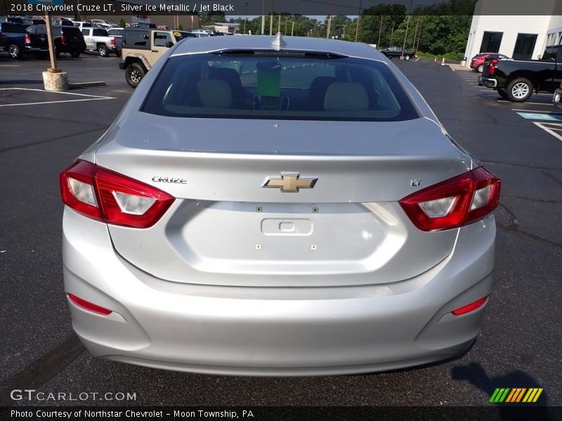 Silver Ice Metallic / Jet Black 2018 Chevrolet Cruze LT