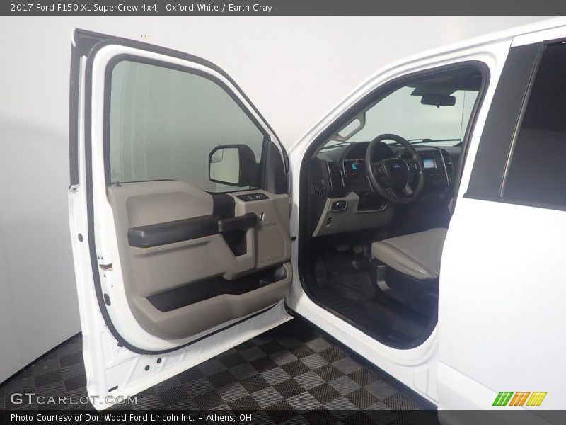 Oxford White / Earth Gray 2017 Ford F150 XL SuperCrew 4x4