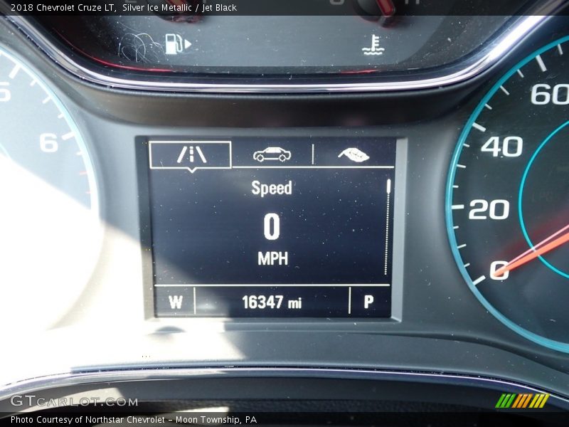Silver Ice Metallic / Jet Black 2018 Chevrolet Cruze LT