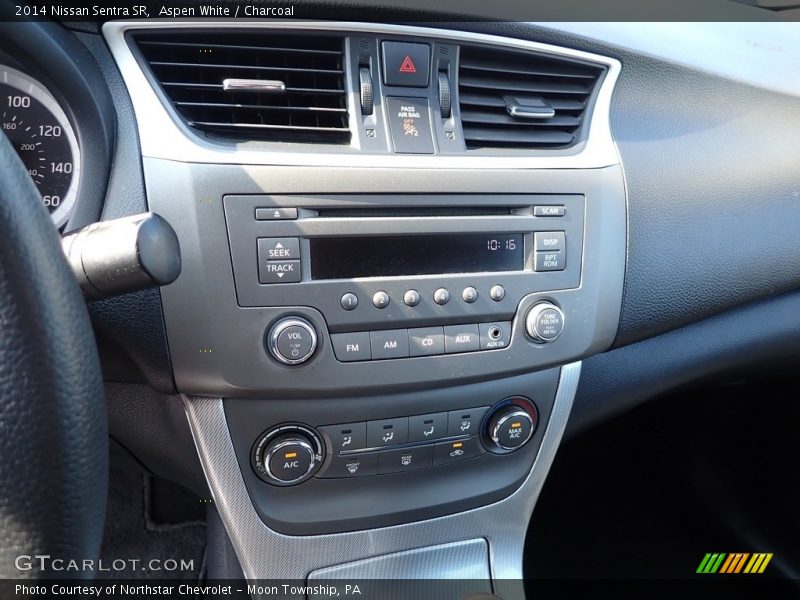 Aspen White / Charcoal 2014 Nissan Sentra SR