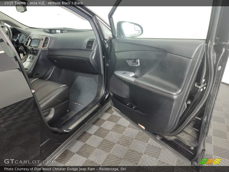 Attitude Black / Black 2015 Toyota Venza XLE