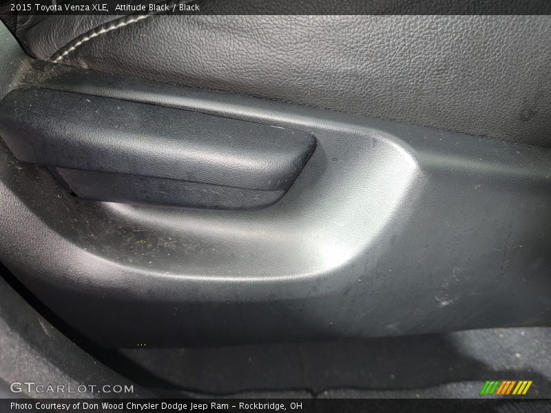 Attitude Black / Black 2015 Toyota Venza XLE
