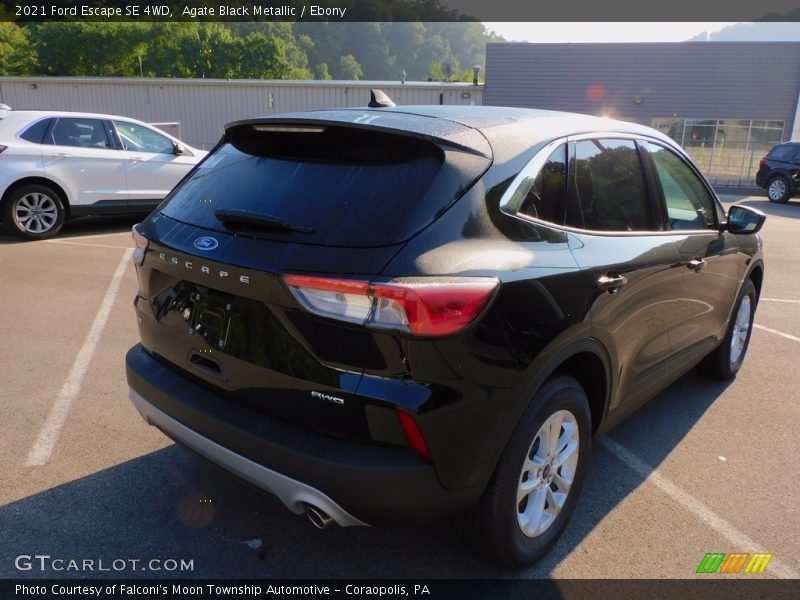 Agate Black Metallic / Ebony 2021 Ford Escape SE 4WD