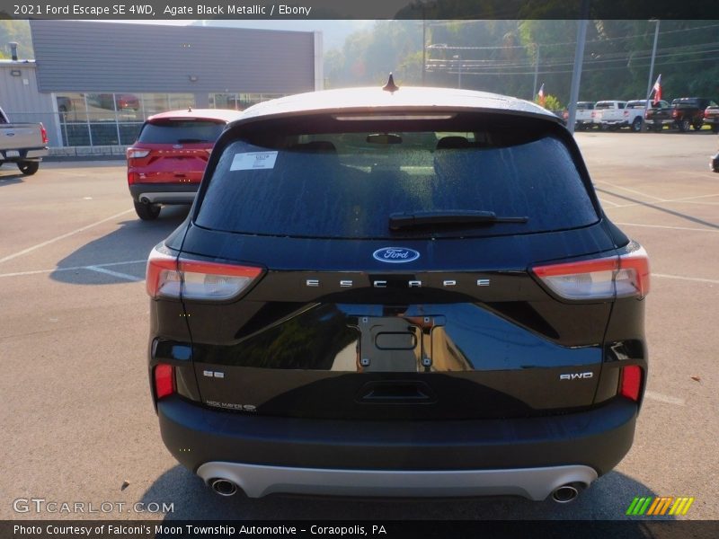 Agate Black Metallic / Ebony 2021 Ford Escape SE 4WD