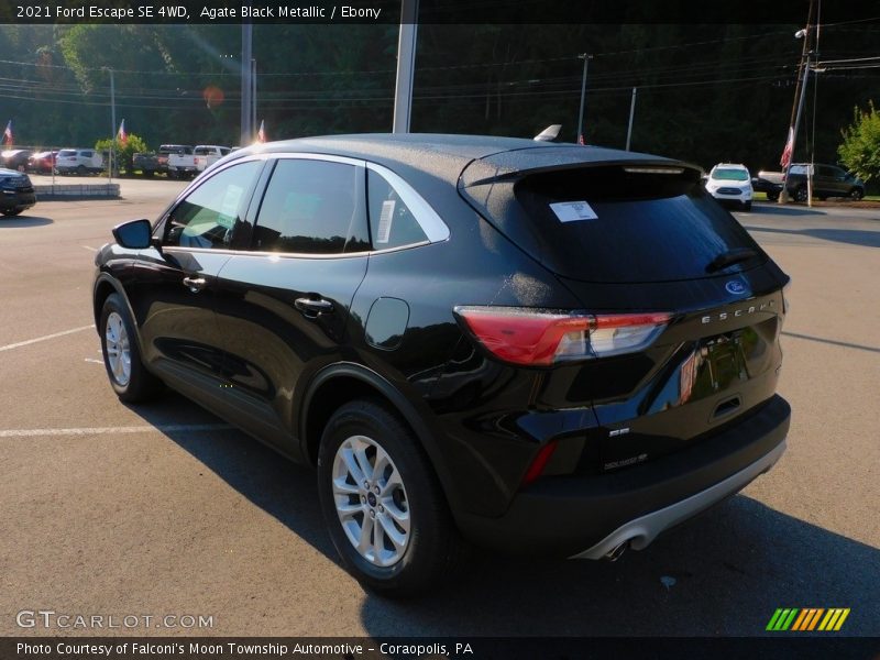 Agate Black Metallic / Ebony 2021 Ford Escape SE 4WD