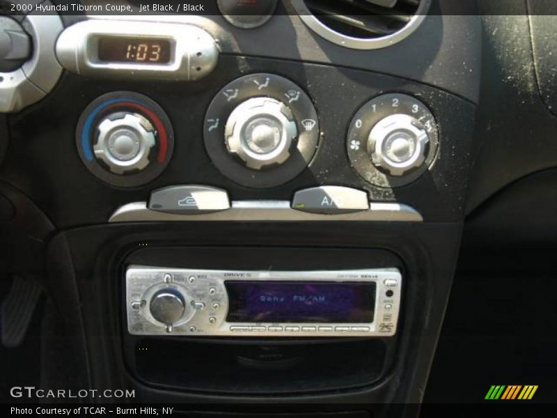 Jet Black / Black 2000 Hyundai Tiburon Coupe
