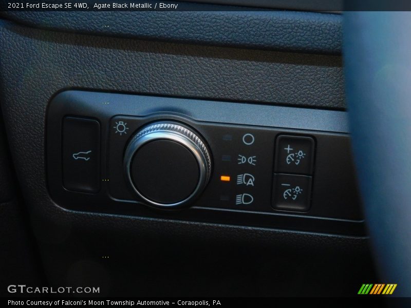 Agate Black Metallic / Ebony 2021 Ford Escape SE 4WD