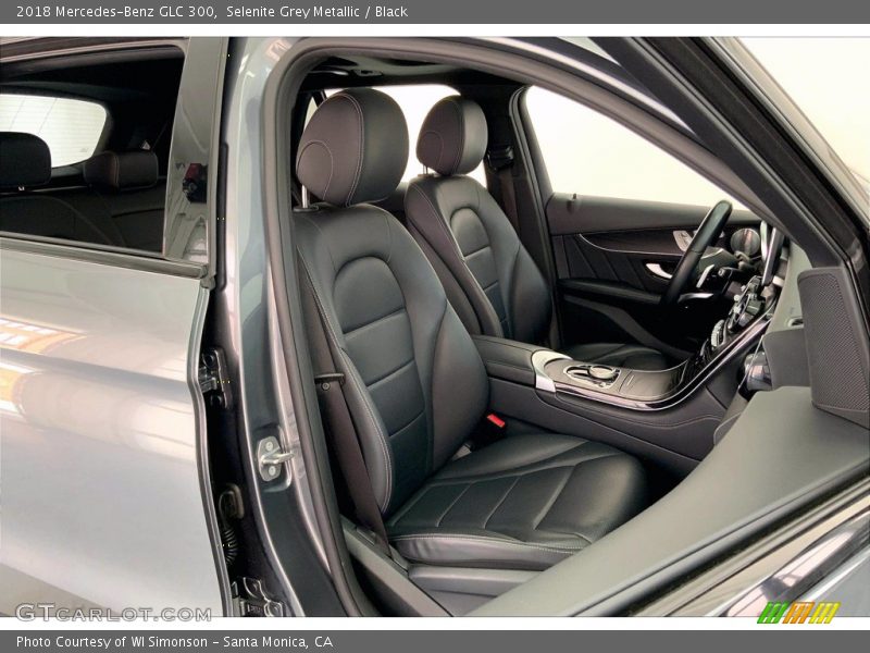 Selenite Grey Metallic / Black 2018 Mercedes-Benz GLC 300