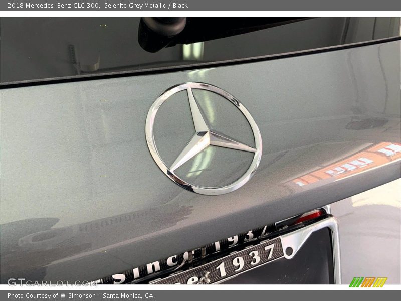 Selenite Grey Metallic / Black 2018 Mercedes-Benz GLC 300