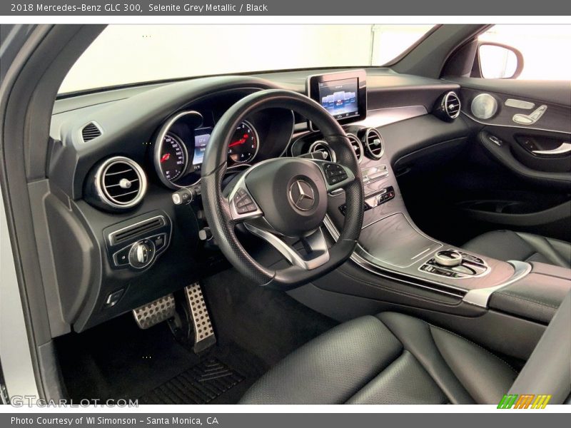 Selenite Grey Metallic / Black 2018 Mercedes-Benz GLC 300