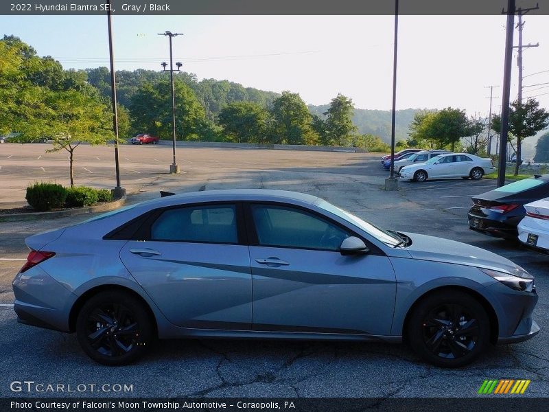 Gray / Black 2022 Hyundai Elantra SEL