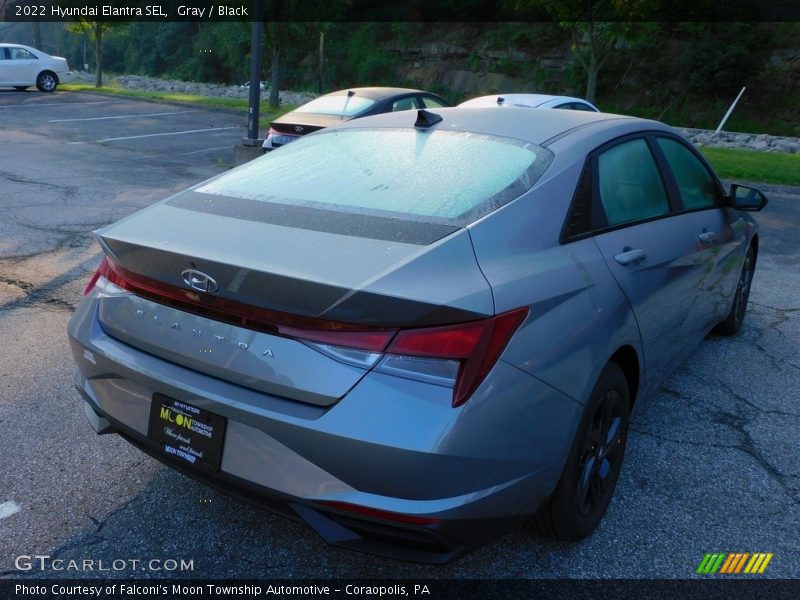 Gray / Black 2022 Hyundai Elantra SEL