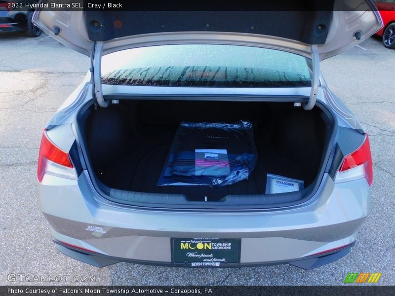 Gray / Black 2022 Hyundai Elantra SEL