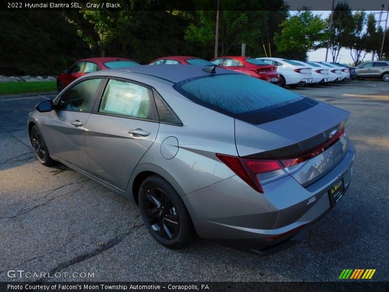 Gray / Black 2022 Hyundai Elantra SEL