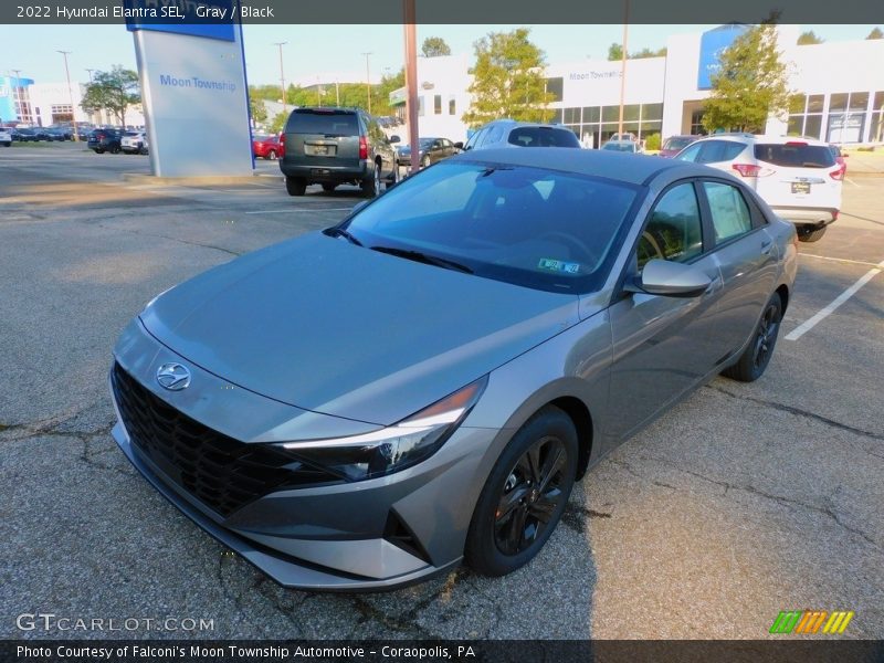 Gray / Black 2022 Hyundai Elantra SEL