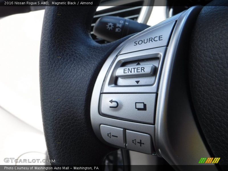 Magnetic Black / Almond 2016 Nissan Rogue S AWD