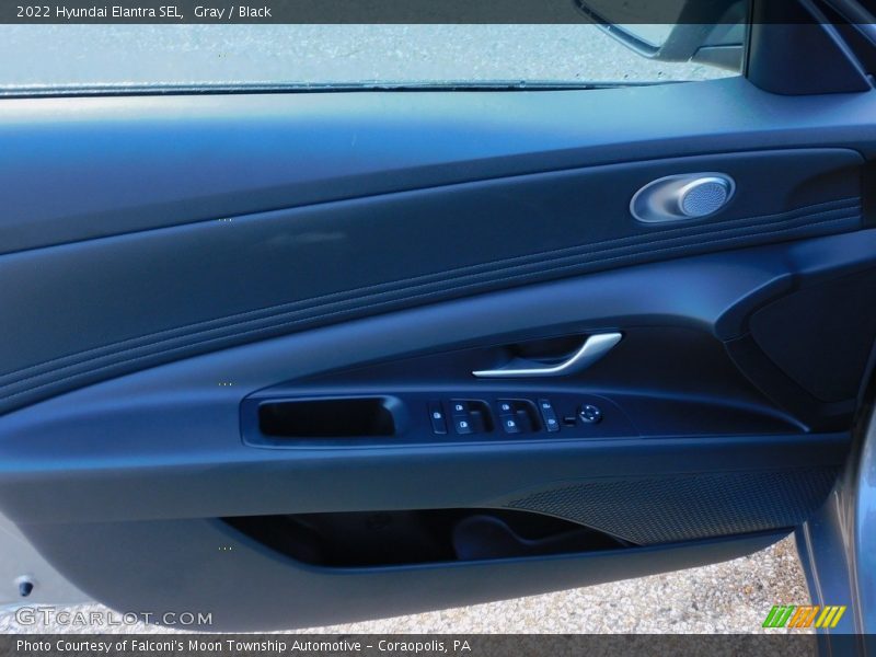 Gray / Black 2022 Hyundai Elantra SEL