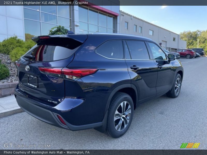 Blueprint / Graphite 2021 Toyota Highlander XLE AWD