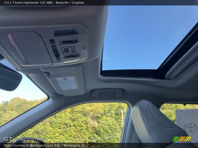 Blueprint / Graphite 2021 Toyota Highlander XLE AWD