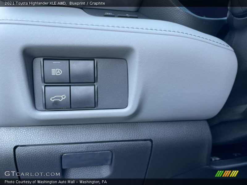 Blueprint / Graphite 2021 Toyota Highlander XLE AWD
