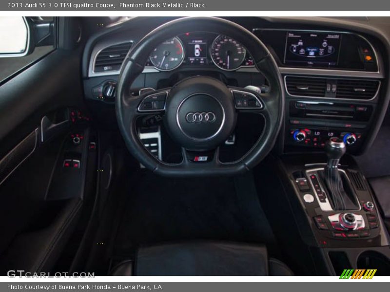 Controls of 2013 S5 3.0 TFSI quattro Coupe