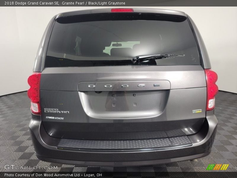 Granite Pearl / Black/Light Graystone 2018 Dodge Grand Caravan SE