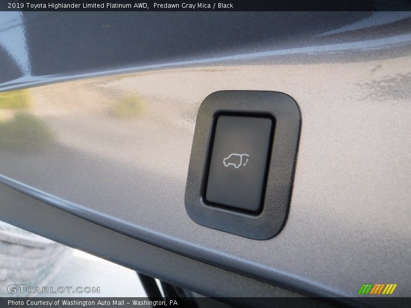 Predawn Gray Mica / Black 2019 Toyota Highlander Limited Platinum AWD