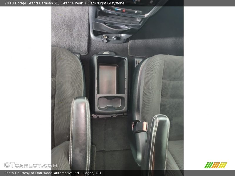 Granite Pearl / Black/Light Graystone 2018 Dodge Grand Caravan SE
