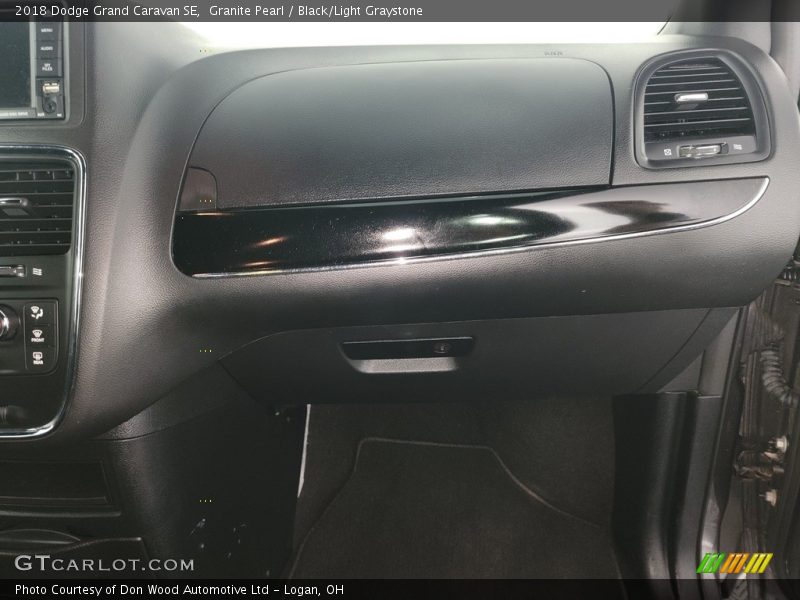 Granite Pearl / Black/Light Graystone 2018 Dodge Grand Caravan SE