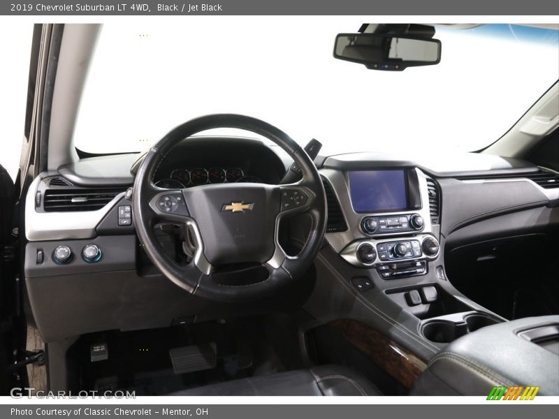 Black / Jet Black 2019 Chevrolet Suburban LT 4WD