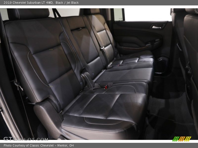 Black / Jet Black 2019 Chevrolet Suburban LT 4WD